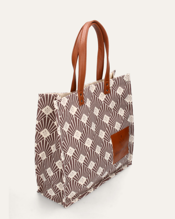 B&Y TOTE