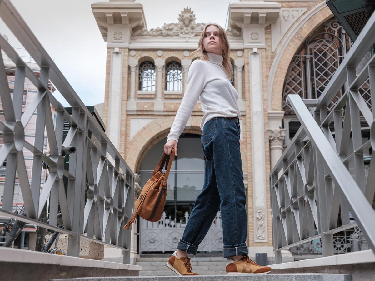 LUCHADORA,<br>FUERTE, VALIENTE